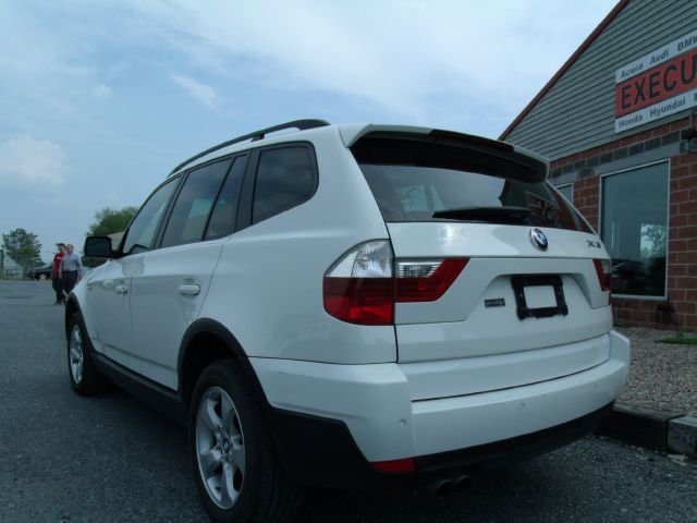 BMW X3 4 DOOR CAB SUV