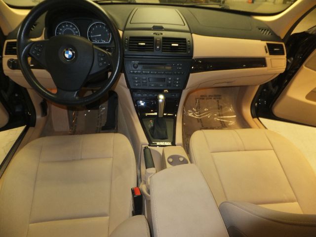 BMW X3 4 DOOR CAB SUV