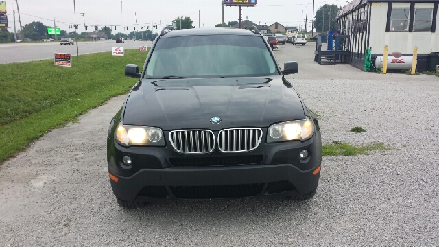 BMW X3 4 DOOR CAB SUV