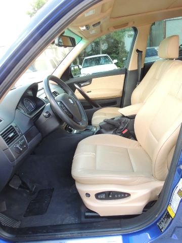 BMW X3 4 DOOR CAB SUV