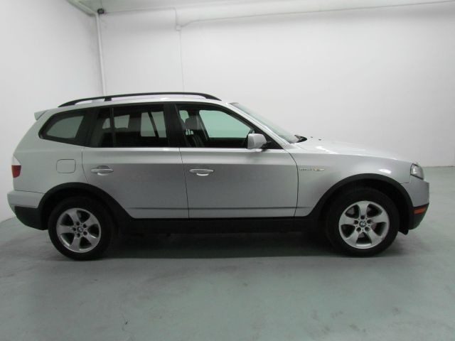 BMW X3 V8 - READ AD SUV