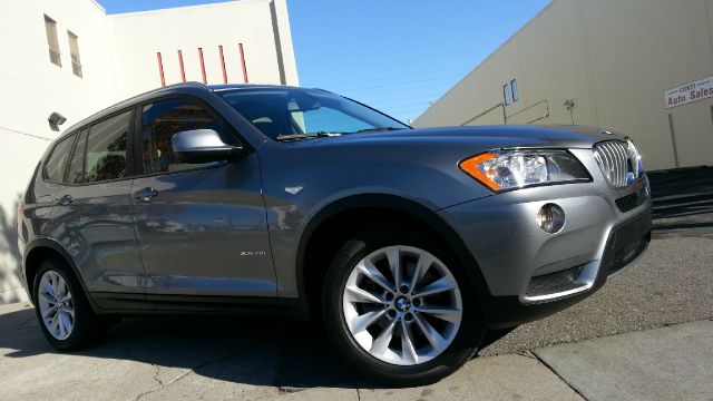 BMW X3 2013 photo 2