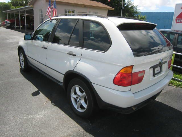BMW X5 2001 photo 2
