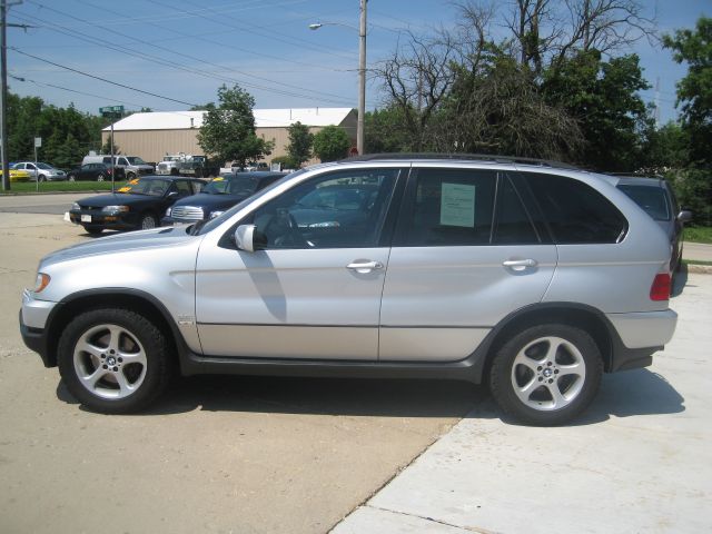 BMW X5 2003 photo 2