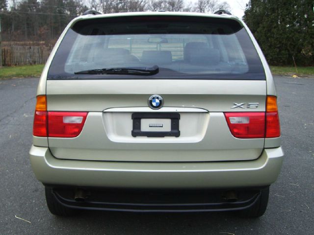BMW X5 2003 photo 2