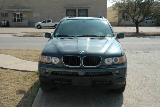 BMW X5 2004 photo 2