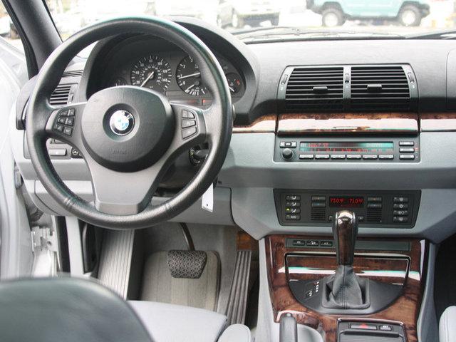 BMW X5 2004 photo 2