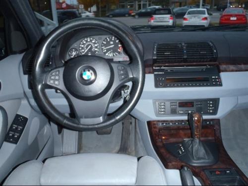 BMW X5 2004 photo 2