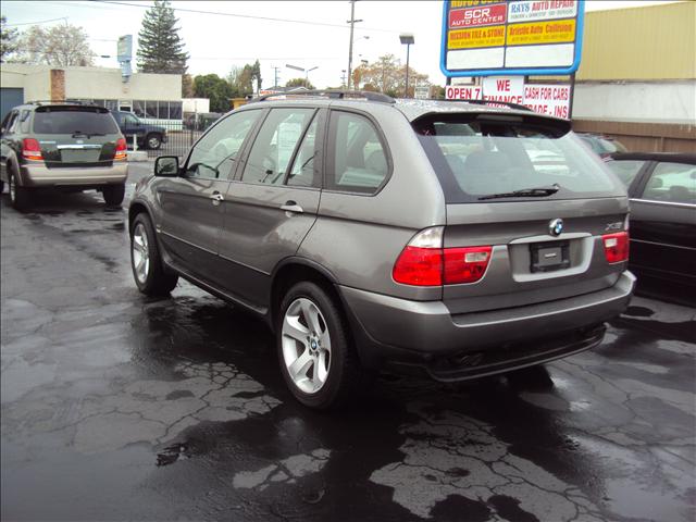 BMW X5 2004 photo 2