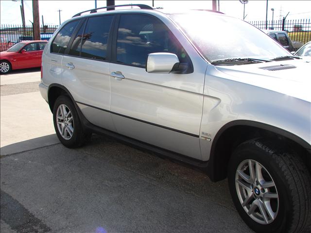 BMW X5 2004 photo 1