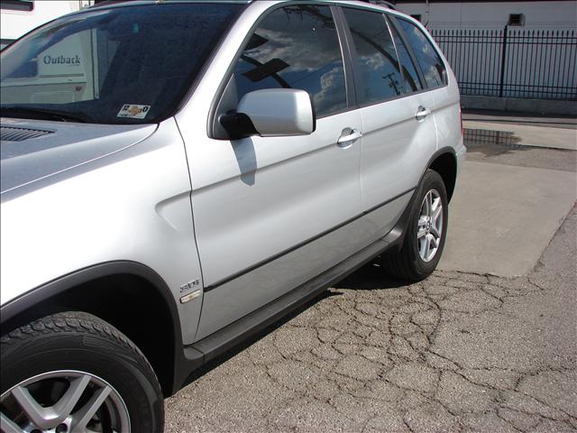 BMW X5 2004 photo 2
