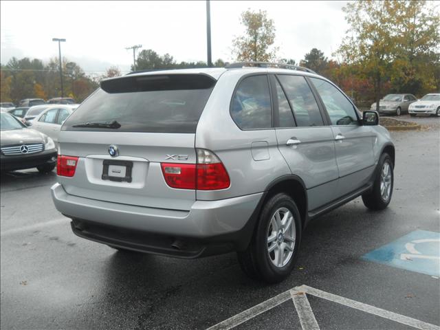 BMW X5 2004 photo 2