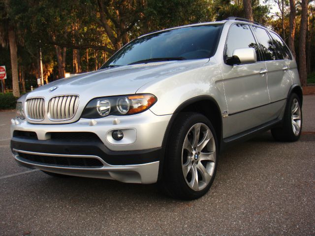 BMW X5 SR5 4X4 TRD OFF ROAD SUV
