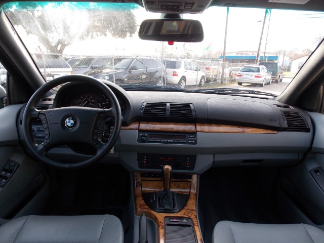 BMW X5 2005 photo 0