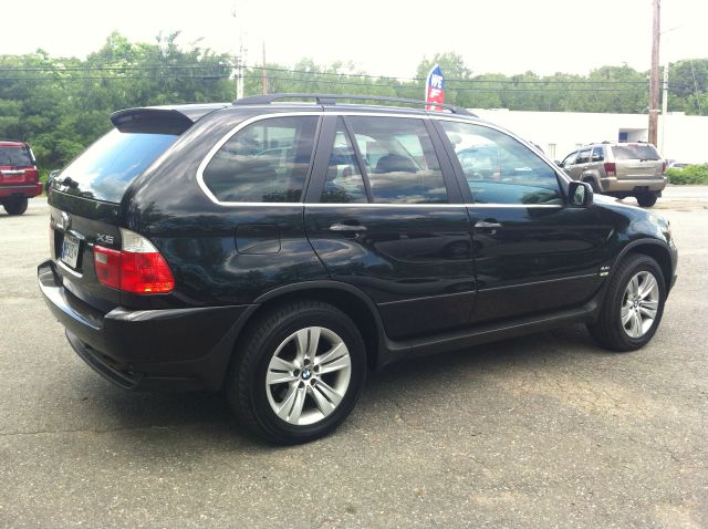 BMW X5 2005 photo 2