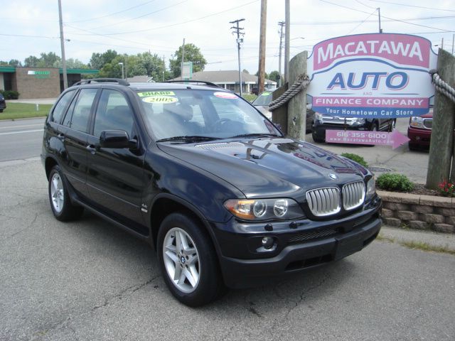 BMW X5 Luxury 4WD SUV