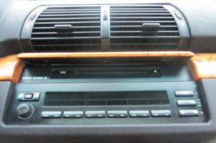 BMW X5 2005 photo 2