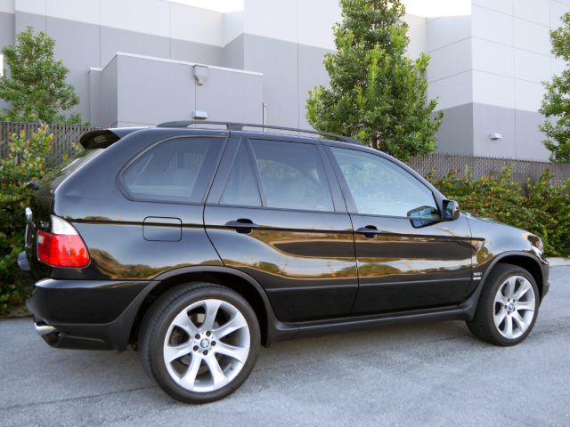 BMW X5 2005 photo 2