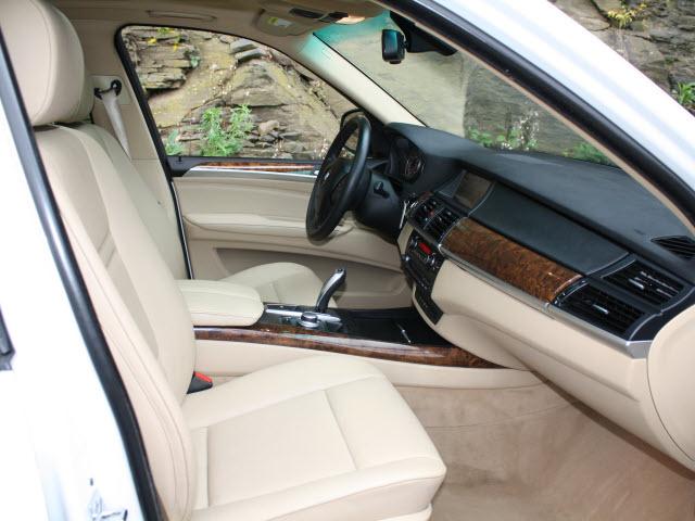 BMW X5 2007 photo 2