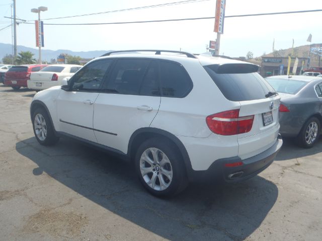 BMW X5 2007 photo 2
