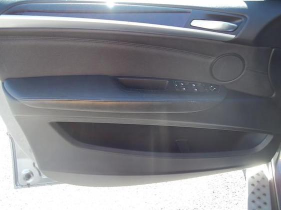 BMW X5 2008 photo 14