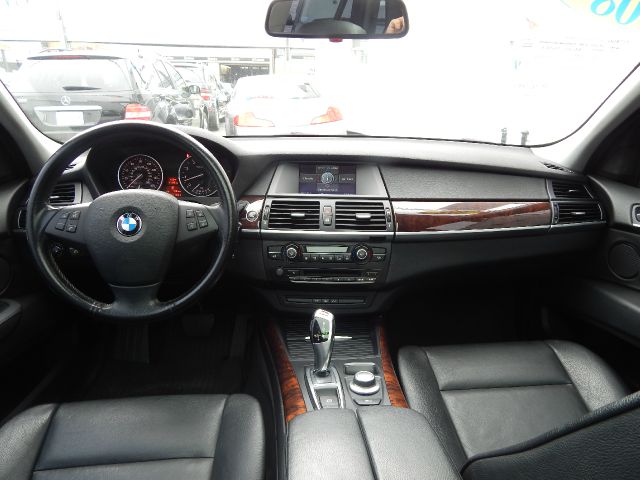 BMW X5 2008 photo 1