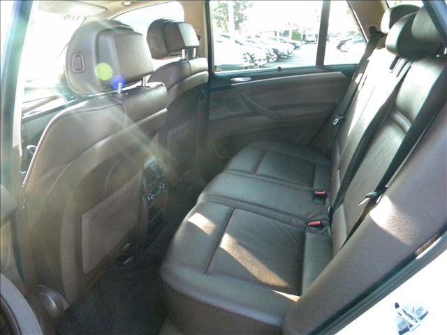 BMW X5 2008 photo 2