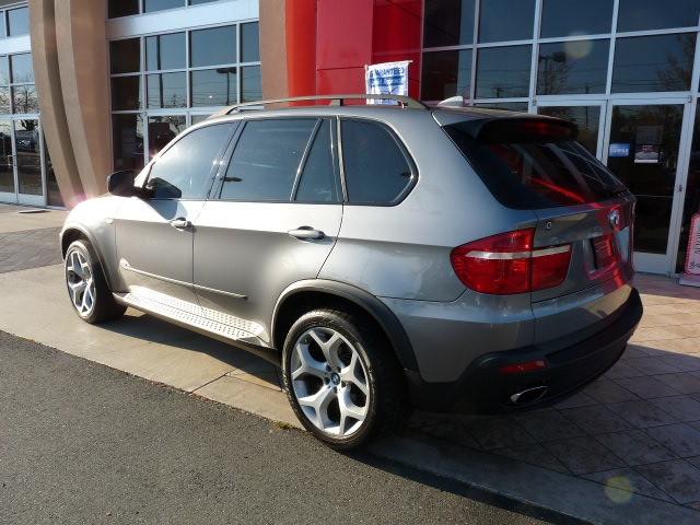 BMW X5 2008 photo 2