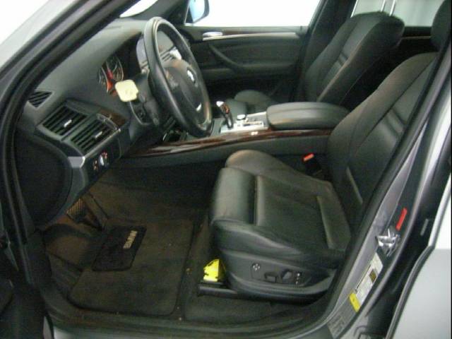 BMW X5 2008 photo 2