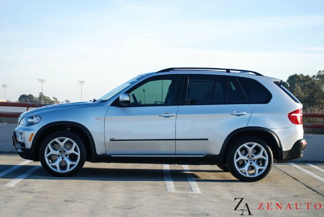 BMW X5 2008 photo 2