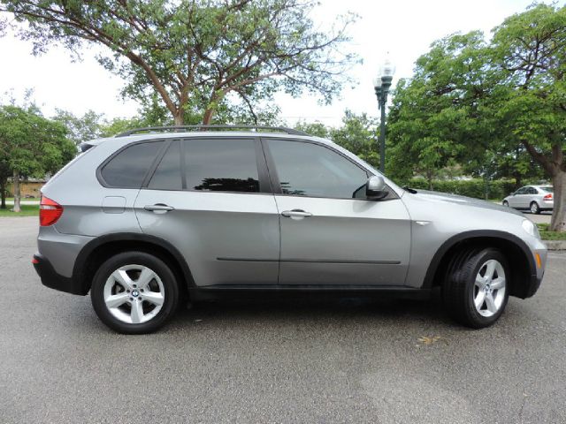 BMW X5 2008 photo 2