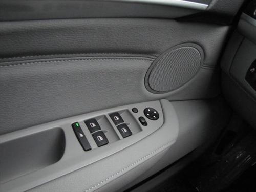 BMW X5 2009 photo 2