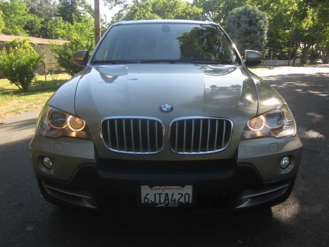 BMW X5 2009 photo 2
