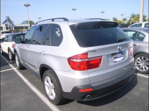 BMW X5 2009 photo 1