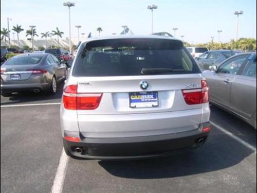 BMW X5 2009 photo 2