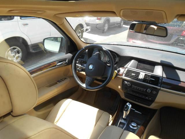 BMW X5 2009 photo 1