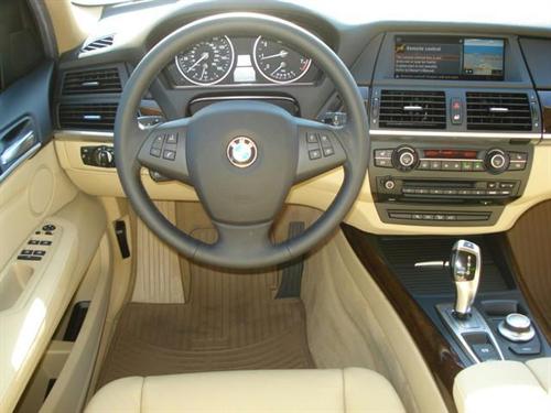 BMW X5 2009 photo 2