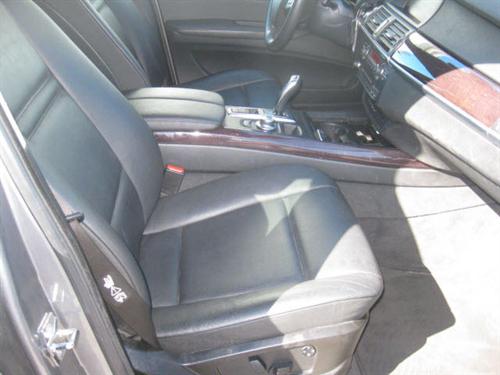 BMW X5 2009 photo 2