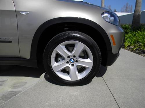 BMW X5 2009 photo 2