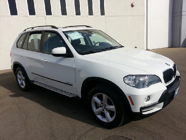 BMW X5 2010 photo 2