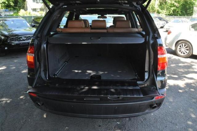 BMW X5 2010 photo 2