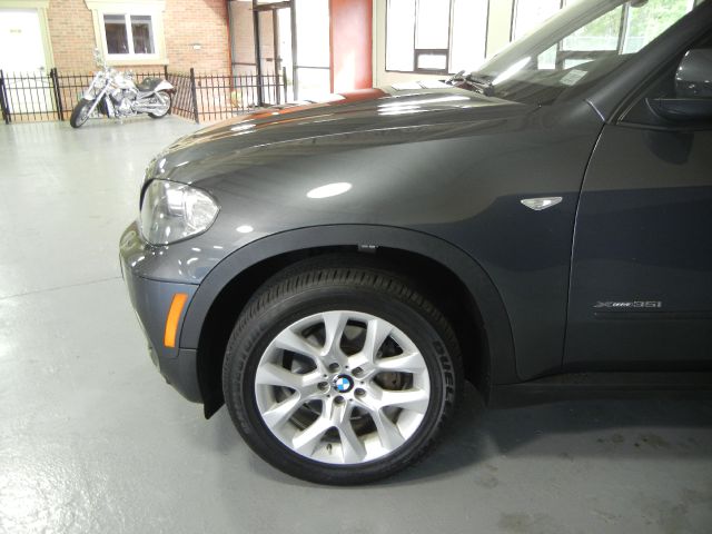 BMW X5 2011 photo 3