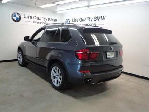 BMW X5 2011 photo 2