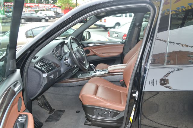 BMW X5 2011 photo 1