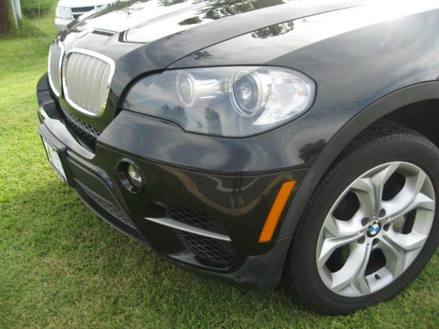 BMW X5 2011 photo 1