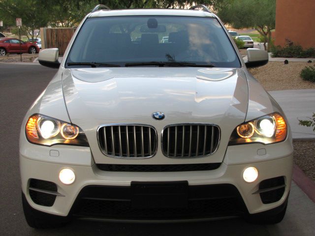 BMW X5 2011 photo 2