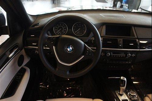 BMW X5 2011 photo 2