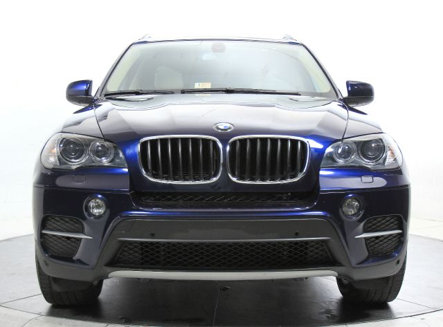 BMW X5 2011 photo 2