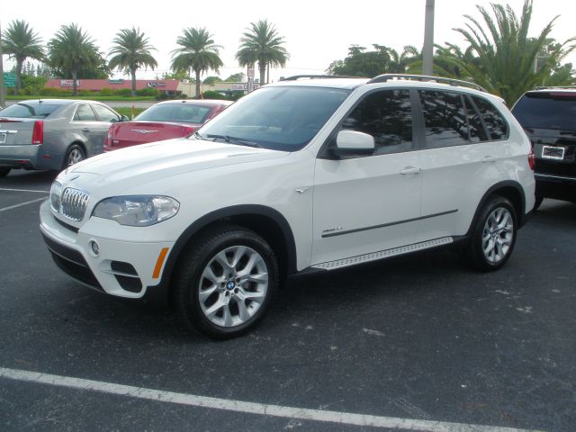 BMW X5 2012 photo 1