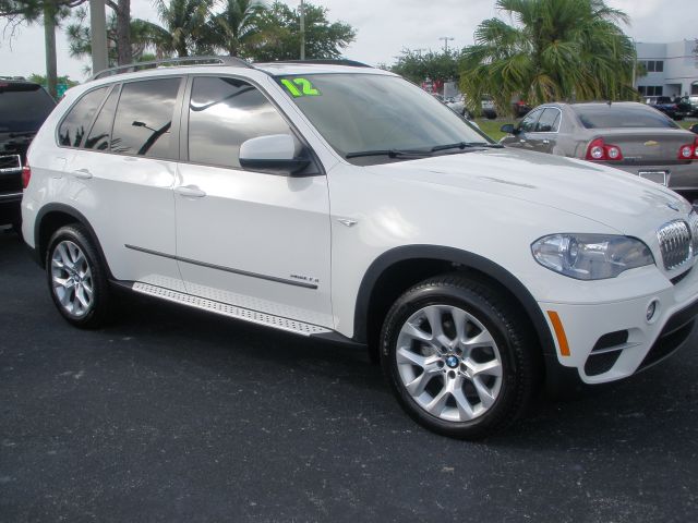 BMW X5 2012 photo 2